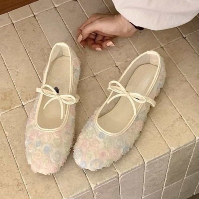 Embroidery Flat Shoes - Нежные новые китайские туфли Мэри Джейн