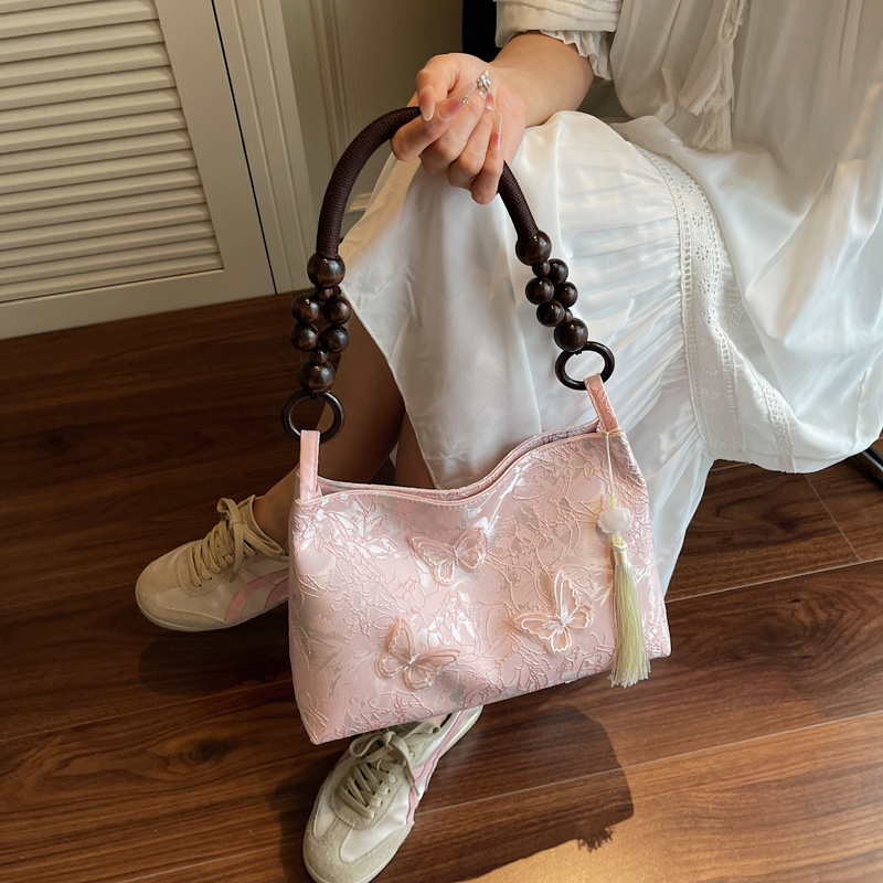 Новая элегантная женская сумка – обзор и цена Embroidery Ideas For Bags
