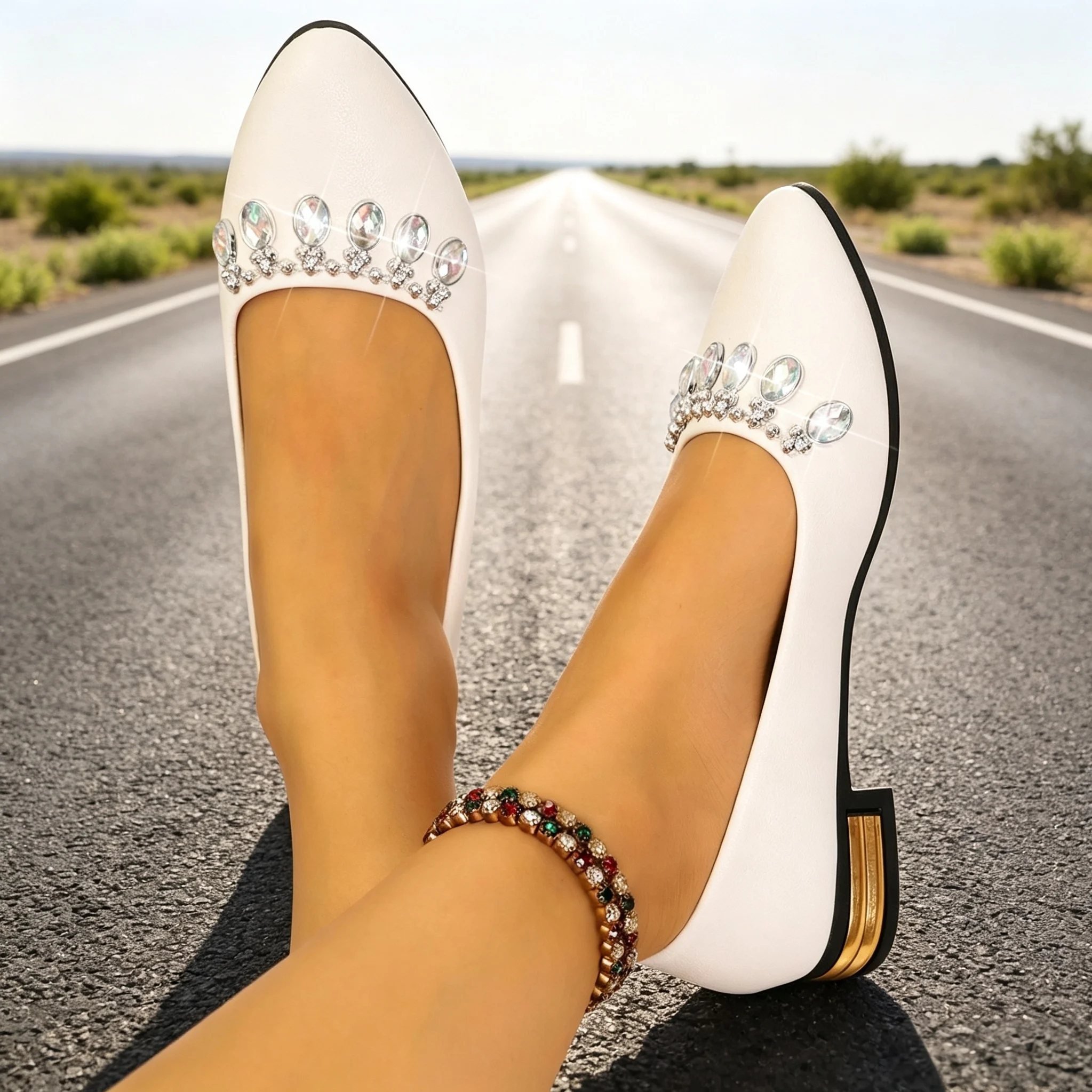 Женские балетки с заостренным  – обзор и цена Embroidery Flat Shoes