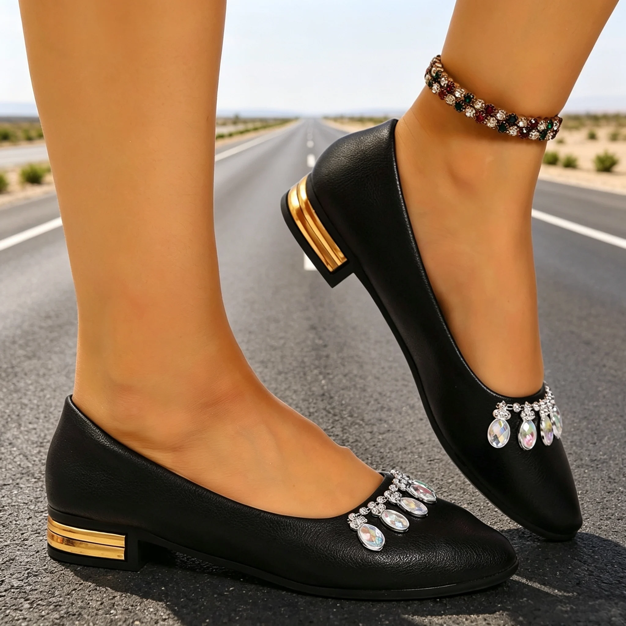 Женские балетки с заостренным  – обзор и цена Embroidery Flat Shoes
